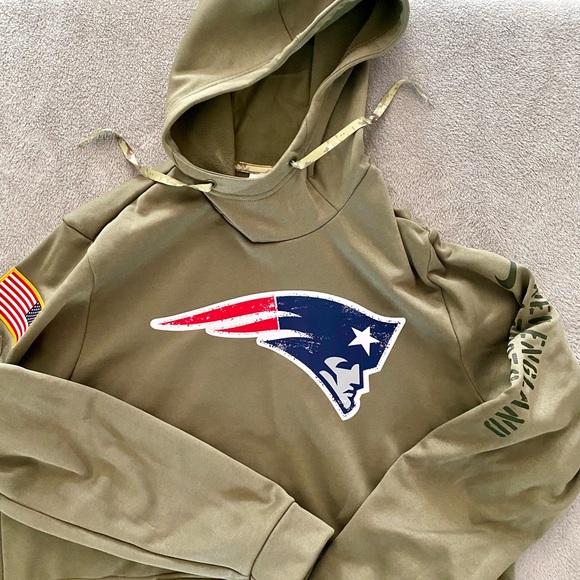 Patriots Salute to Service hooded sweatshirt - Picture 2 of 7
